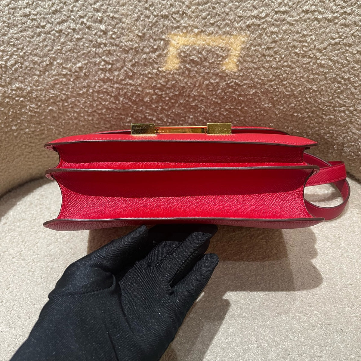 Hermes Constance 24