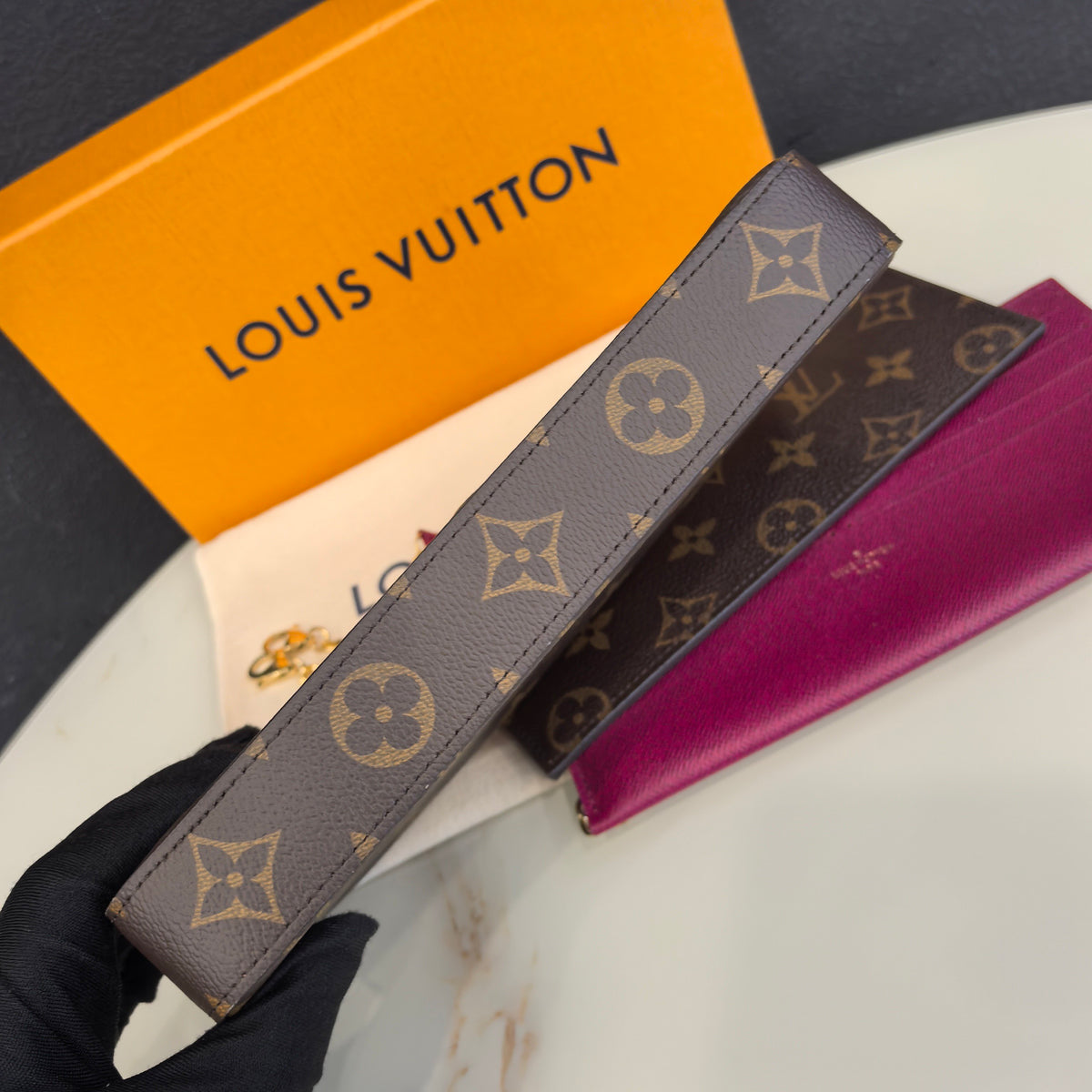 Louis Vuitton Felicie Pochette Microchip version