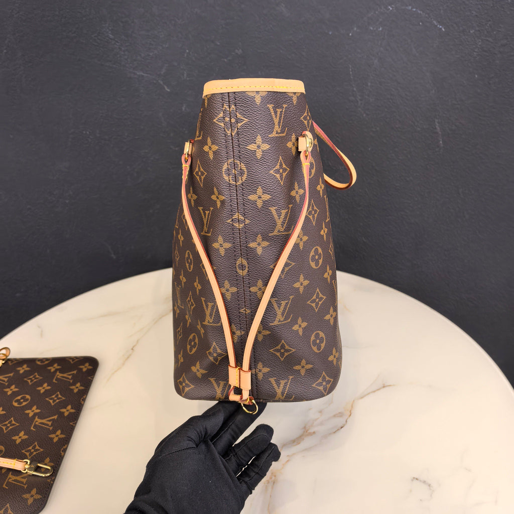 Louis Vuitton Never Full Medium
