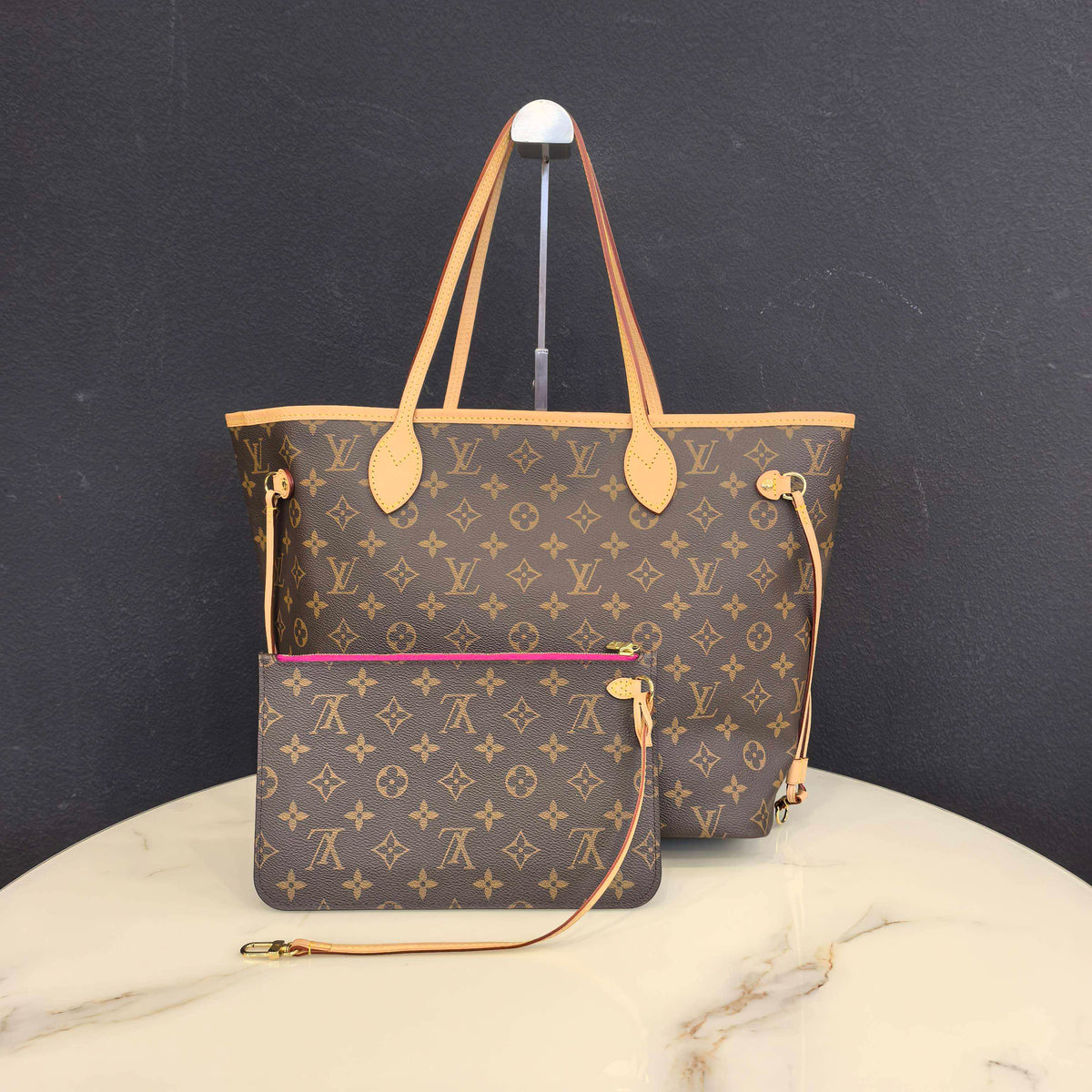 Louis Vuitton Never Full Medium