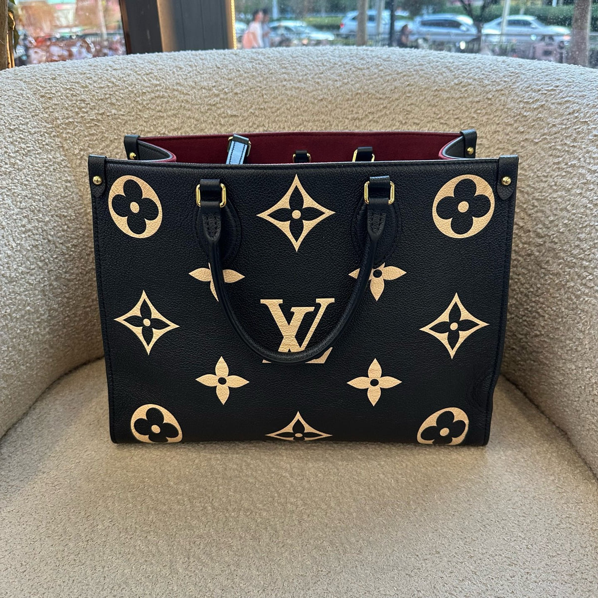 Louis Vuitton On The Go MM