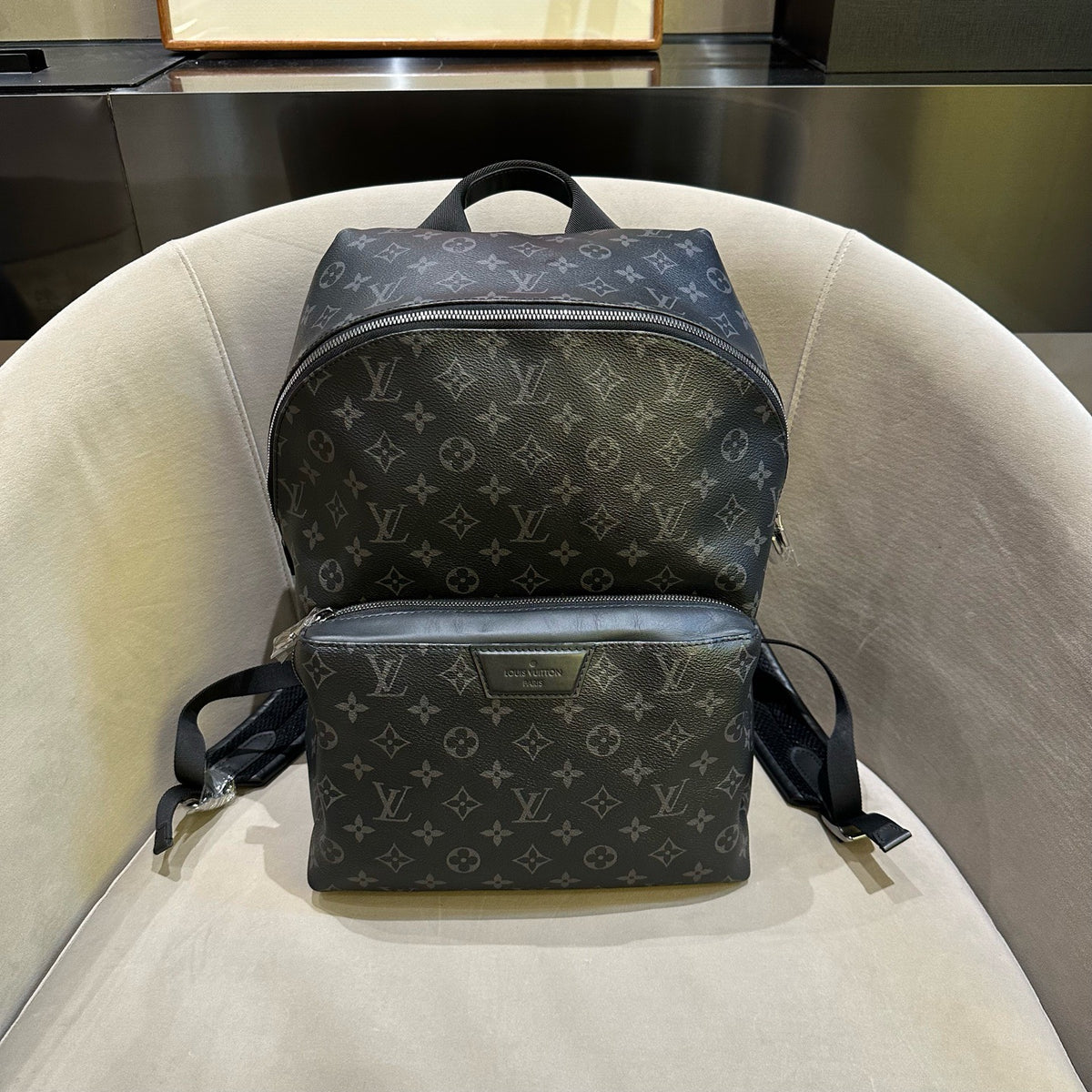 Louis Vuitton Discovery Pm