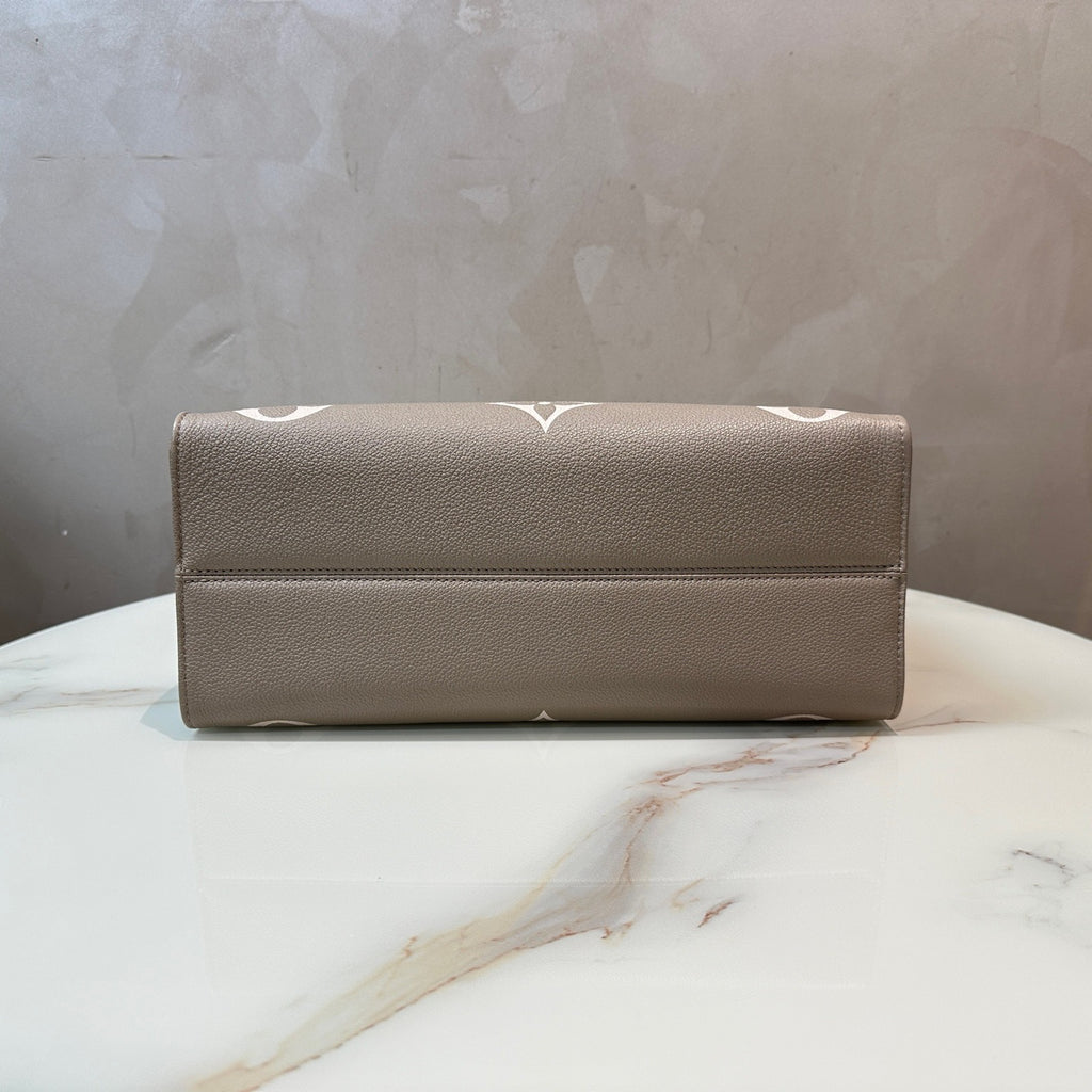Louis Vuitton On The Go MM