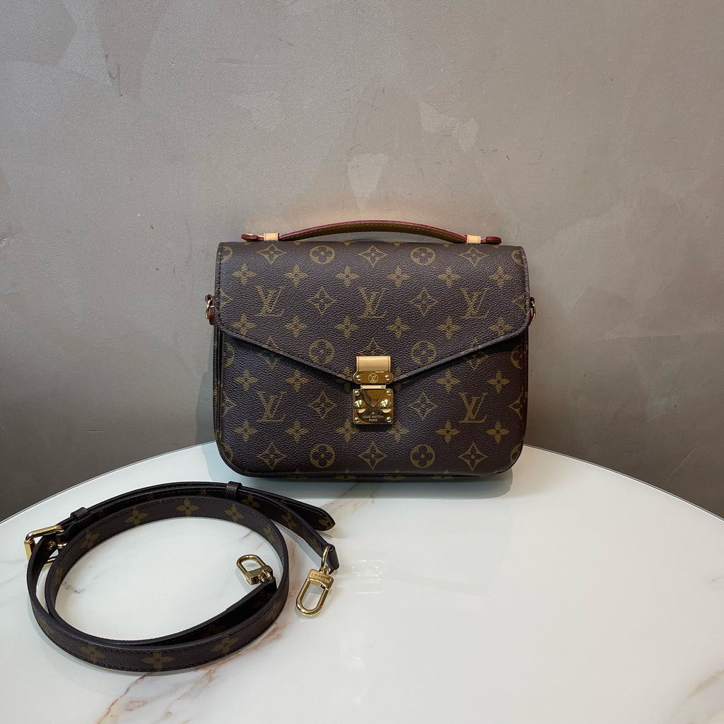 Louis Vuitton Pochette Metis