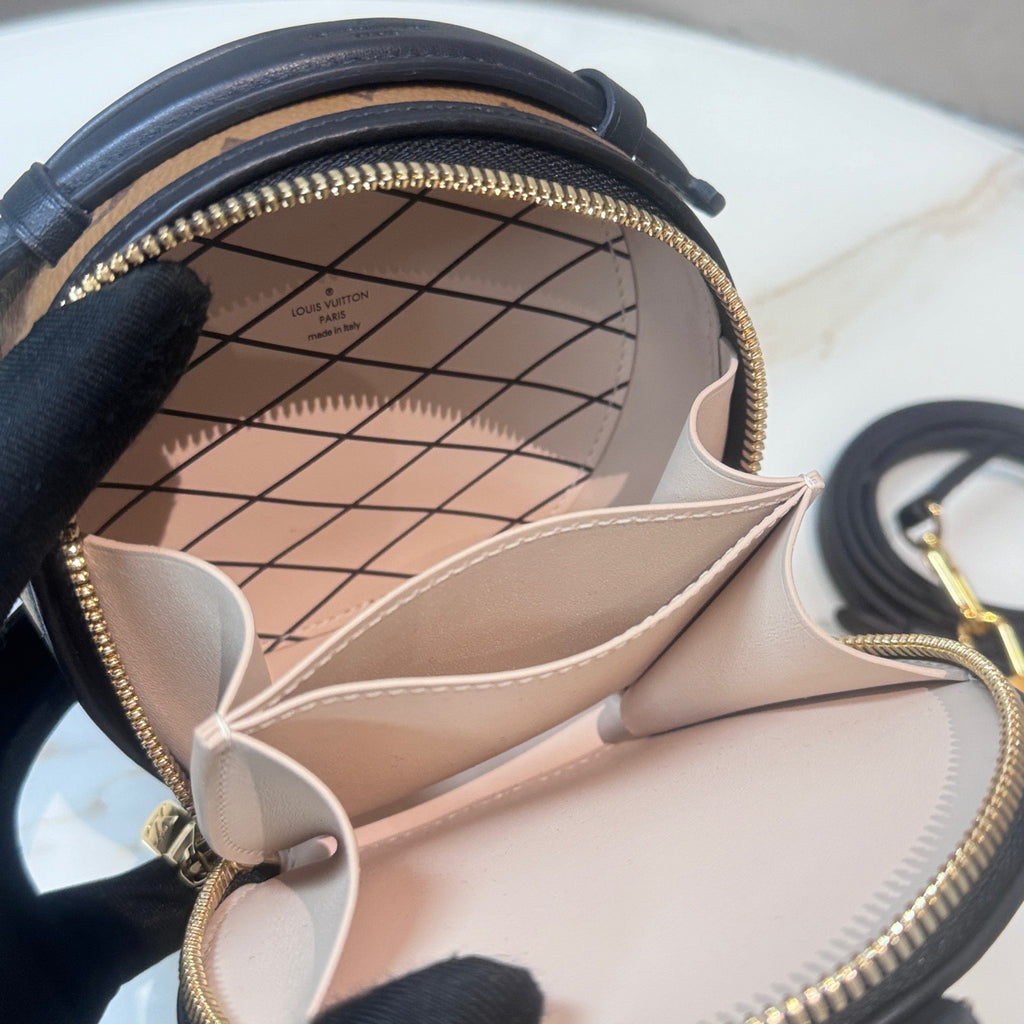Louis Vuitton Petite Boite Chapeau