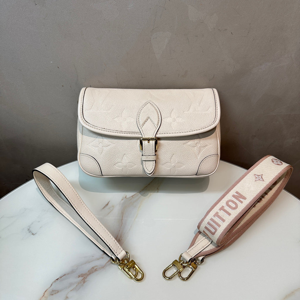 Louis Vuitton Diane nano