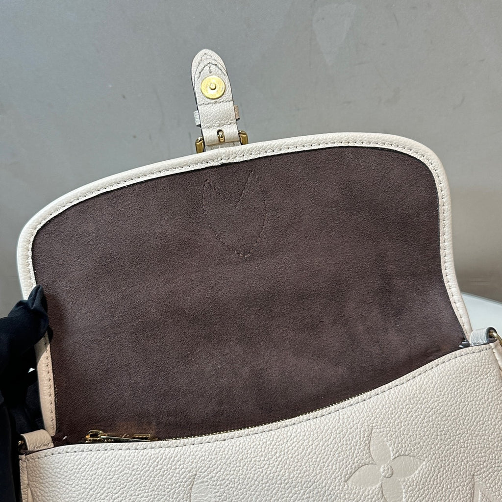 Louis Vuitton Diane nano