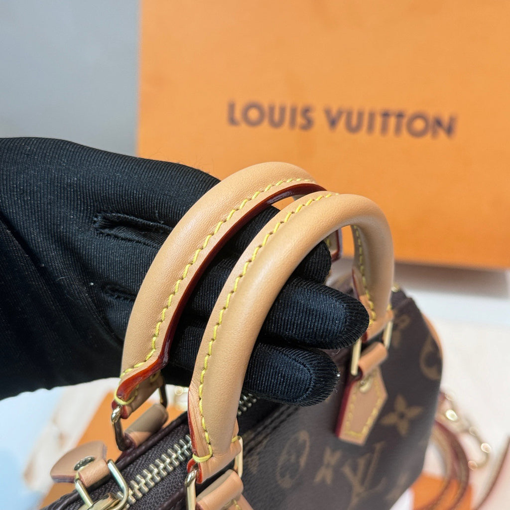 Louis Vuitton Speedy Nano